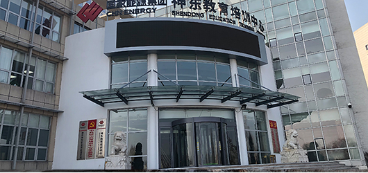 陕西榆林神东教培中心安装升降屏风电脑桌，实现一室多用